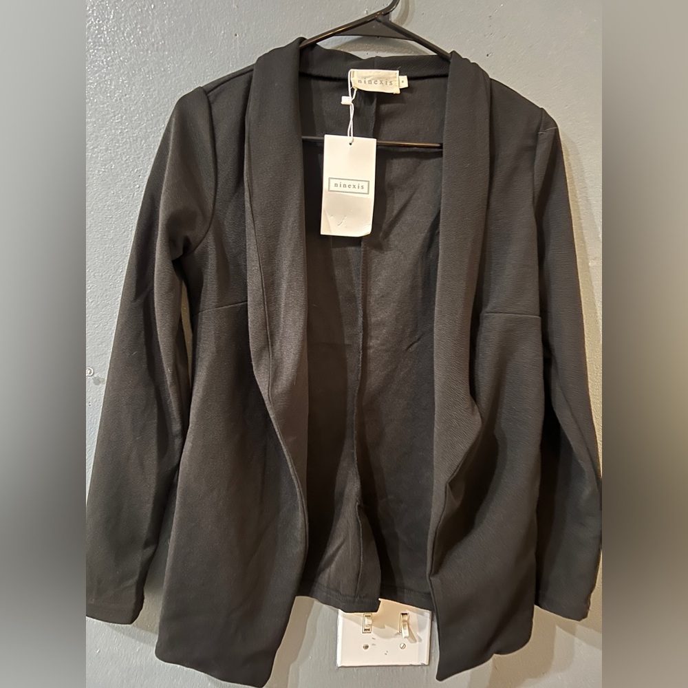 Elegant Black Blaze